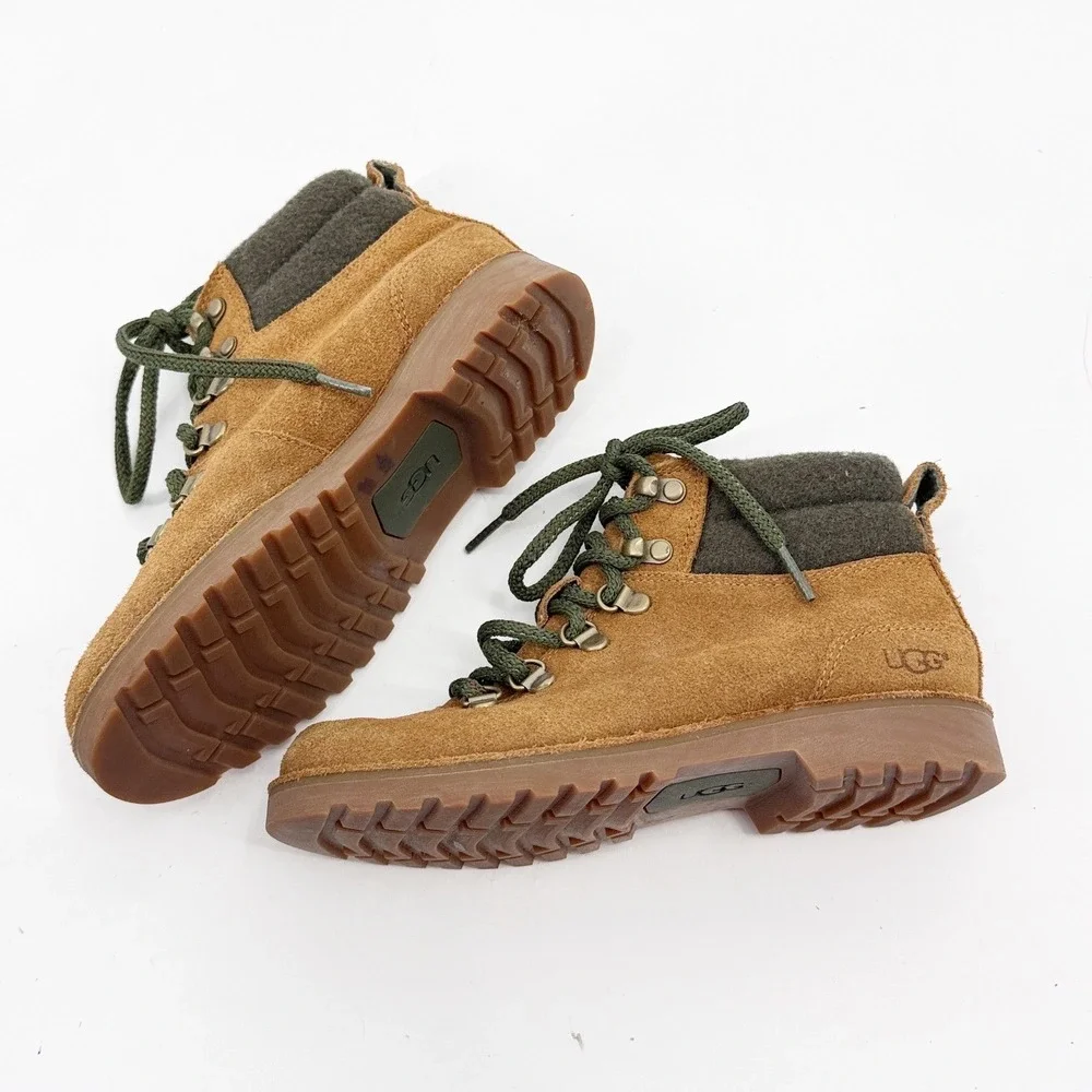 UGG Kids Barelo Suede Hiking Boots Chestnut Brown Olive Green Size 2 1001497